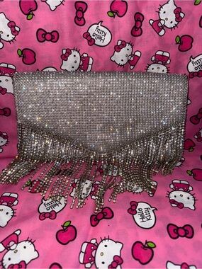ELEGANT 🩶 Silver Crystal Fringe Evening Clutch